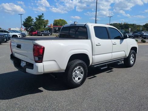 Used 2022 Toyota Tacoma SR w/ SR Convenience Package RWD image 4