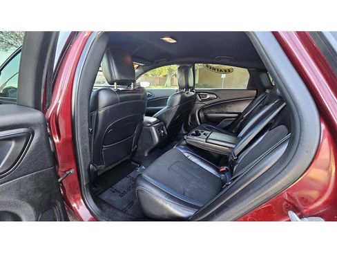 Used 2015 Chrysler 200 S w/ Navigation & Sound Group I image 17