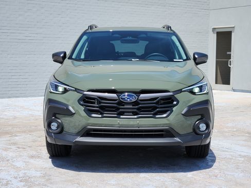 Used 2025 Subaru Crosstrek 2.5i Limited w/ Popular Package #3A AWD/4WD image 3