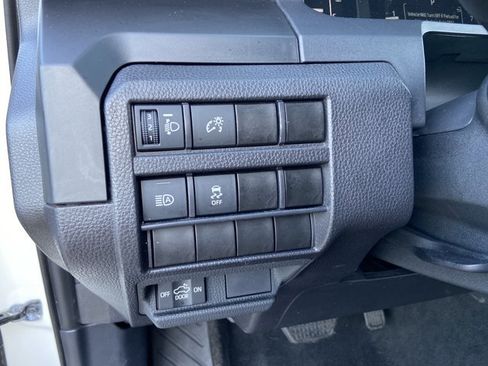 Used 2024 Toyota Tacoma SR image 43