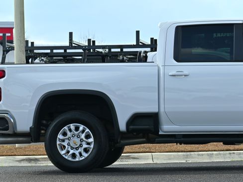 Used 2024 Chevrolet Silverado 2500 LT w/ All Star Edition image 5