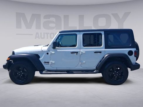 Used 2022 Jeep Wrangler Unlimited Sport AWD/4WD image 2