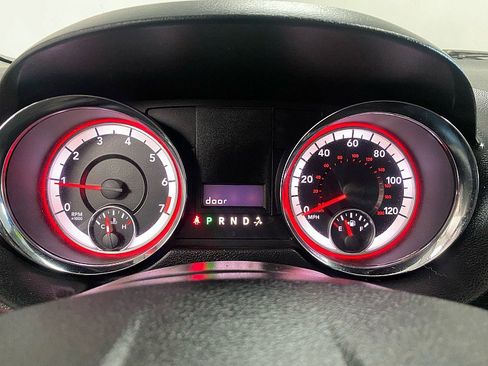 Used 2016 Dodge Grand Caravan American Value Package image 25