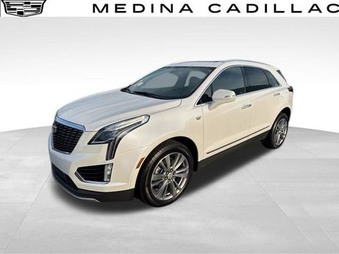 Certified 2023 Cadillac XT5 Premium Luxury AWD/4WD image 1