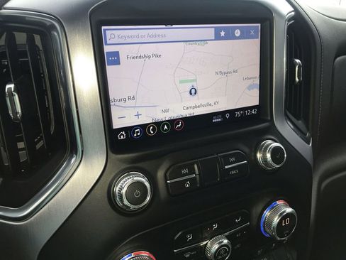 Used 2019 GMC Sierra 1500 SLT w/ SLT Convenience Package AWD/4WD image 18