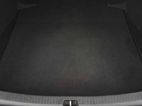 Used 2021 Toyota Corolla LE FWD image 29