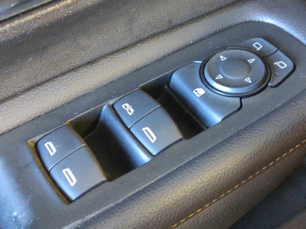 Used 2021 GMC Terrain SLE w/ Driver Convenience Package FWD image 27