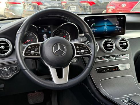 Used 2021 Mercedes-Benz GLC 300 w/ Premium Package image 37