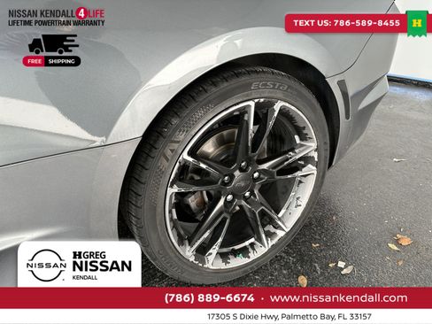 Used 2019 Chevrolet Camaro LT w/ RS Package image 14