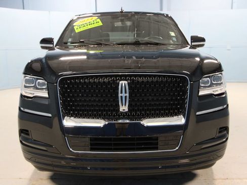 Used 2024 Lincoln Navigator Reserve AWD/4WD image 35