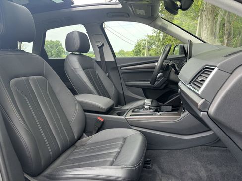 Used 2023 Audi Q5 2.0T Premium Plus w/ Premium Plus Package AWD/4WD image 6