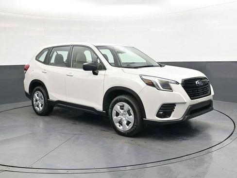 Used 2024 Subaru Forester image 2