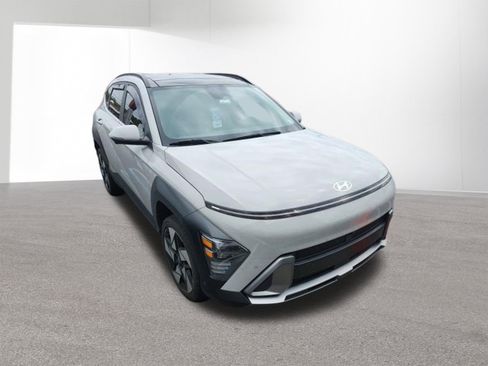 Used 2024 Hyundai Kona Limited AWD/4WD image 4