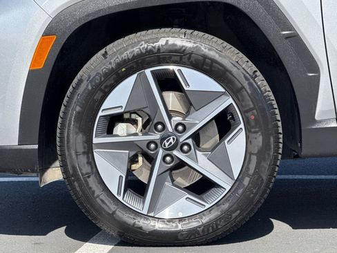 Used 2025 Hyundai Tucson SEL AWD/4WD image 15