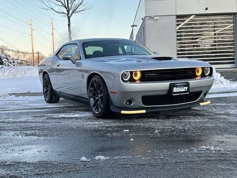 Certified 2023 Dodge Challenger R/T Scat Pack image 1