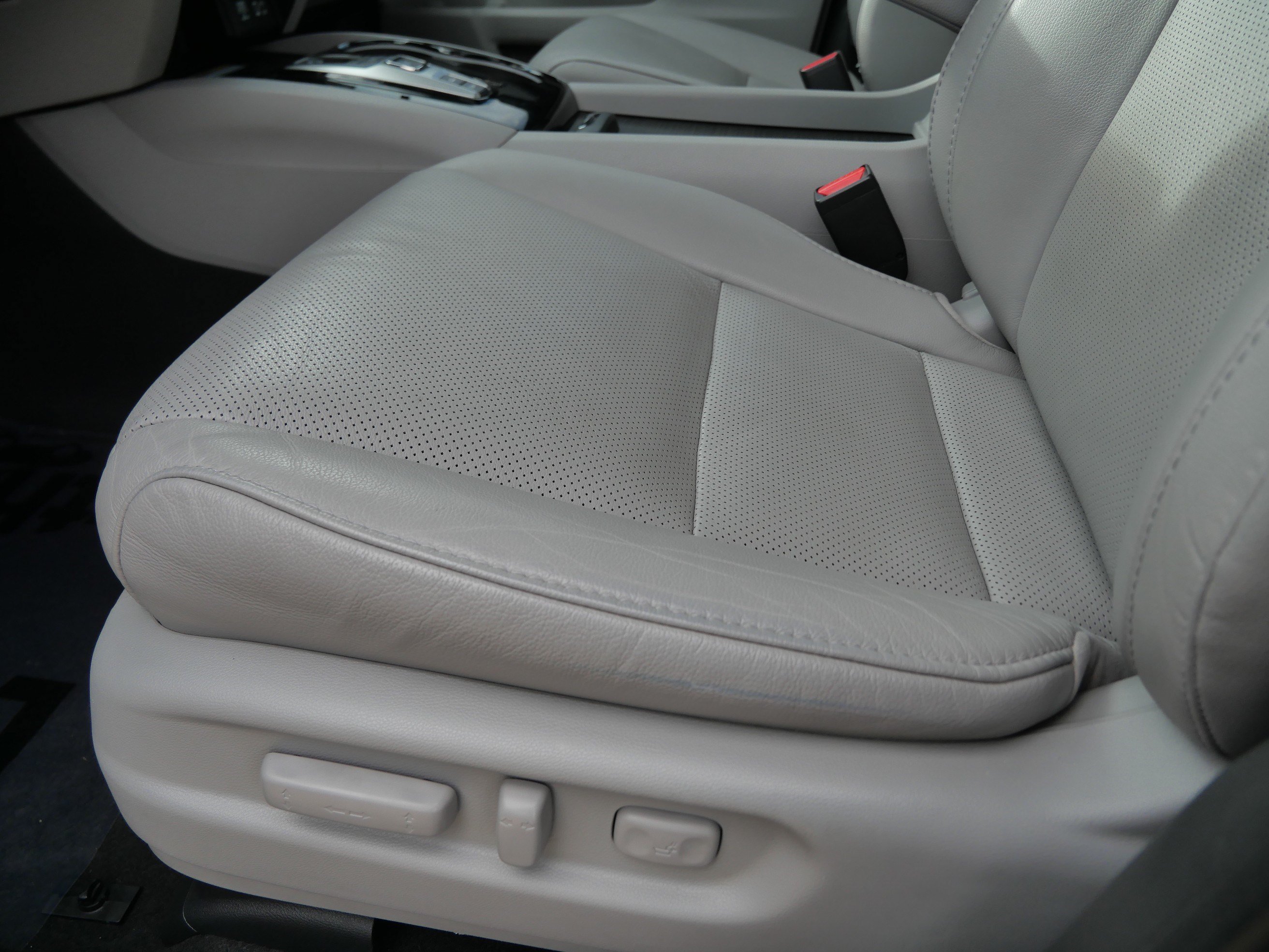 Used 2020 Honda Pilot Elite image 20