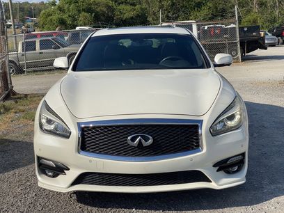 Used 2018 INFINITI Q70 Luxe w/ Sport Package
