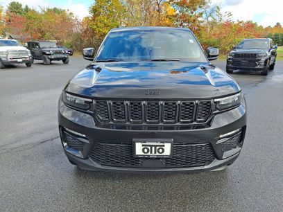 New 2025 Jeep Grand Cherokee Limited w/ Black Appearance Package