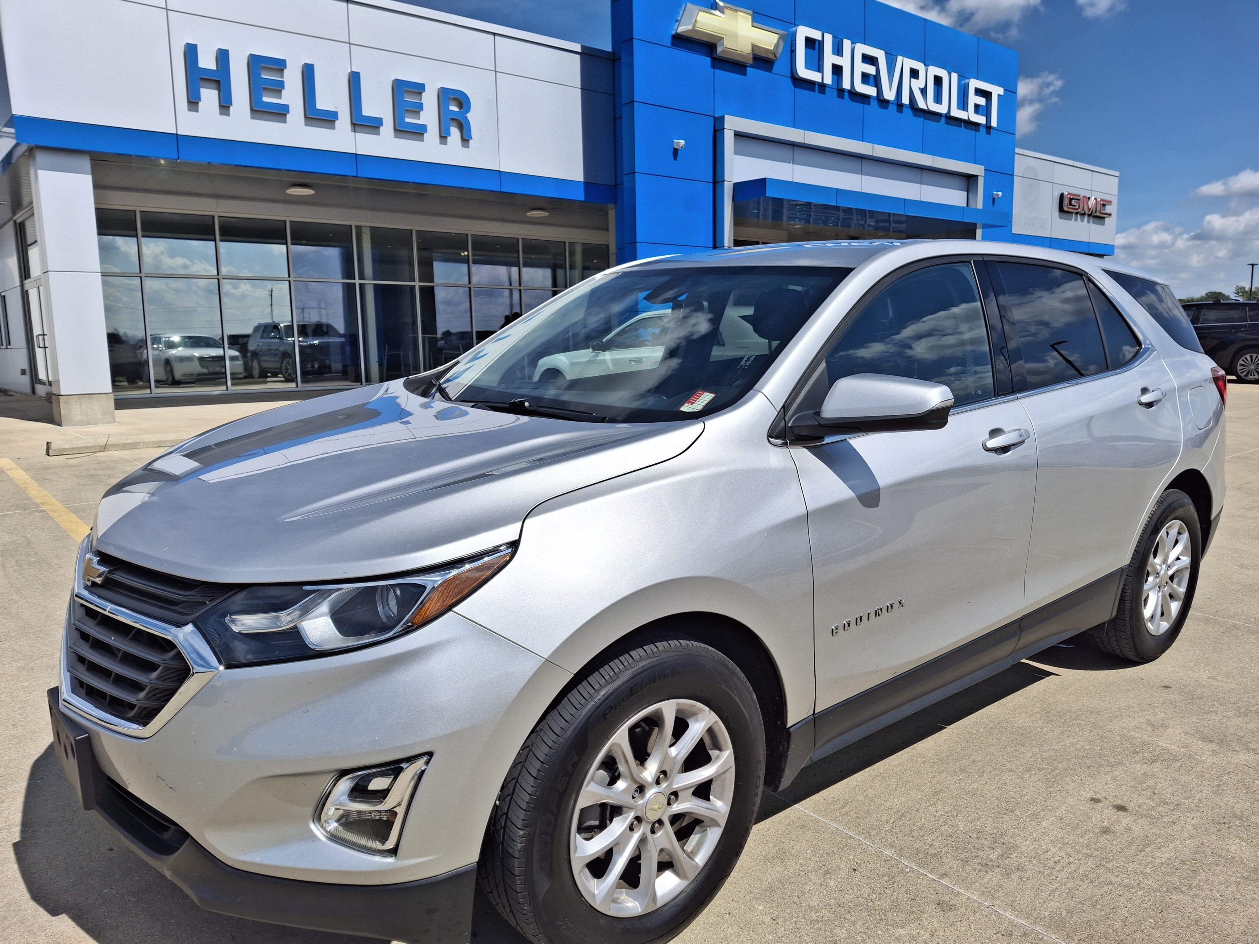Used 2019 Chevrolet Equinox LT FWD image 3