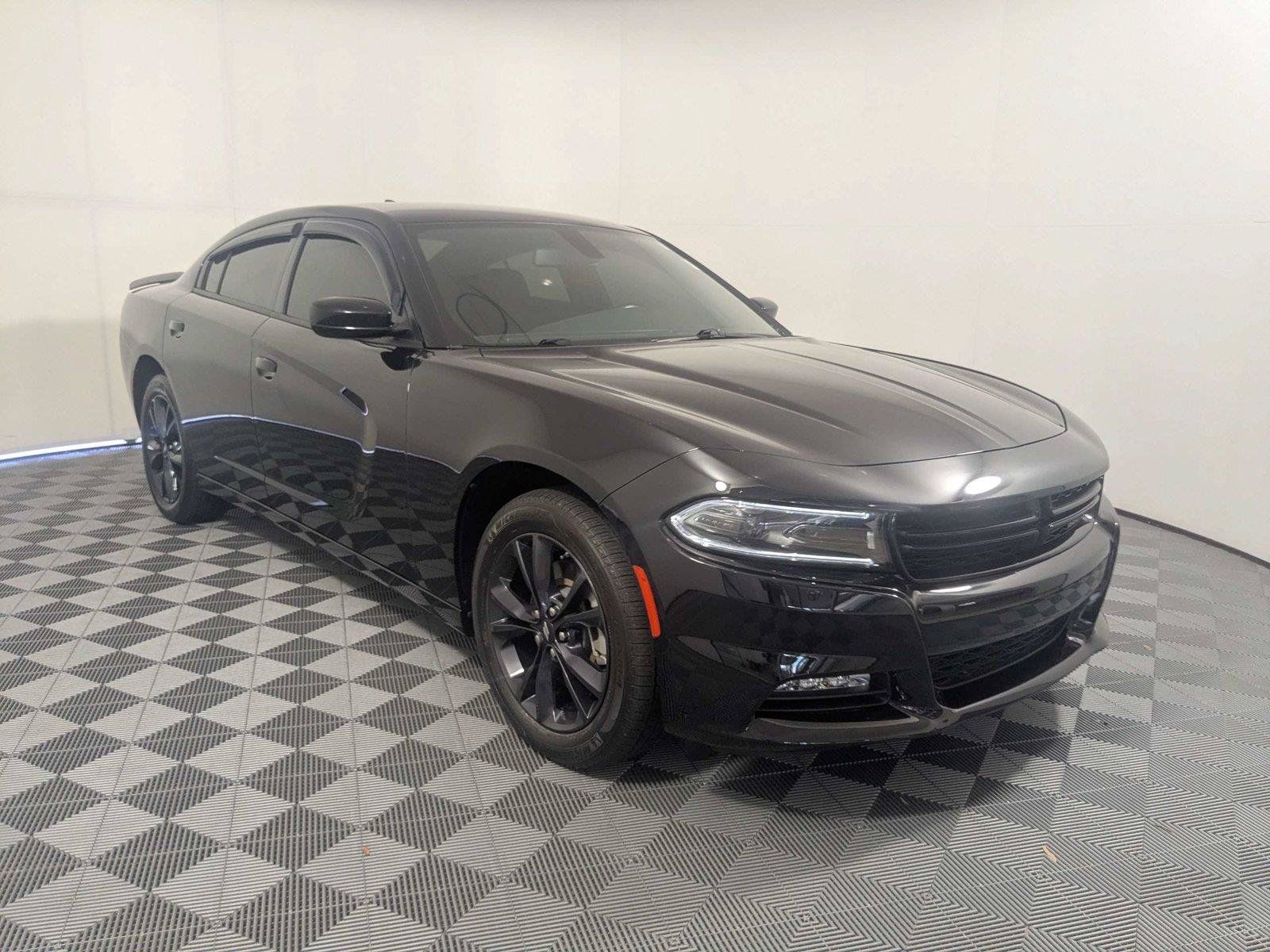 Used 2023 Dodge Charger SXT w/ Blacktop Package AWD/4WD image 4
