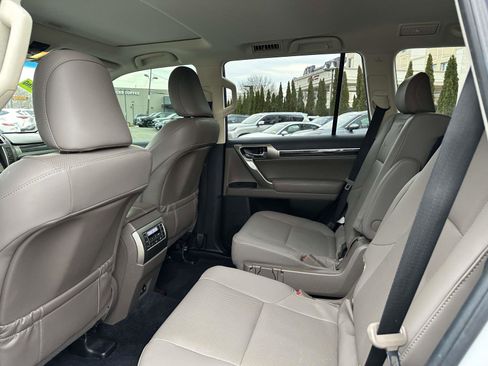 Used 2020 Lexus GX 460 Premium image 12