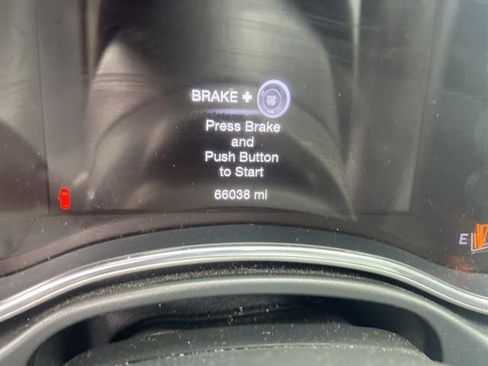 Used 2020 Jeep Grand Cherokee Limited AWD/4WD image 16