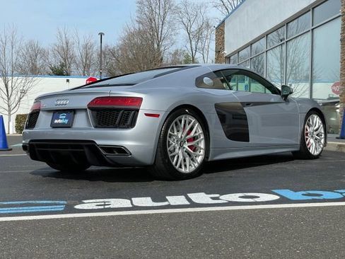 Used 2017 Audi R8 V10 AWD/4WD image 11