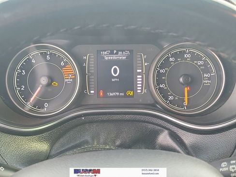 Used 2019 Jeep Cherokee Latitude w/ Cold Weather Group image 21