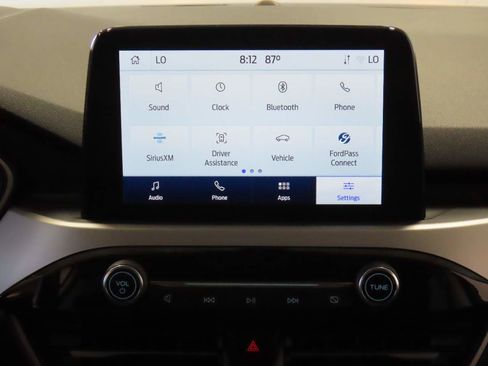 Used 2022 Ford Escape SE w/ Convenience Package FWD image 11