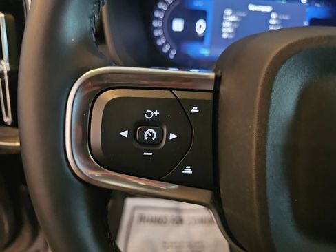 Certified 2026 Volvo XC40 B5 Core w/ Climate Package AWD/4WD image 23