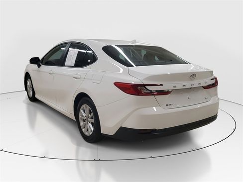 Certified 2025 Toyota Camry LE image 5