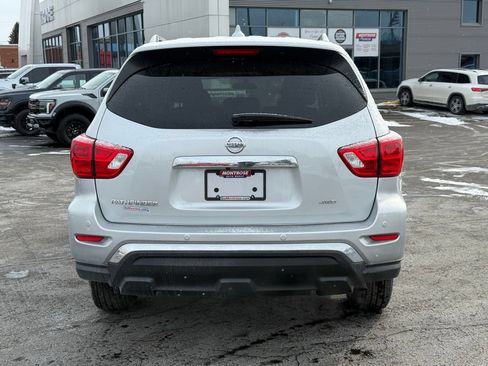 Used 2019 Nissan Pathfinder S AWD/4WD image 4