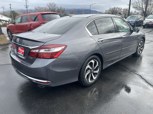 Used 2017 Honda Accord EX-L image 4