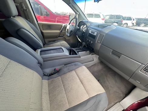 Used 2004 Nissan Titan SE image 6