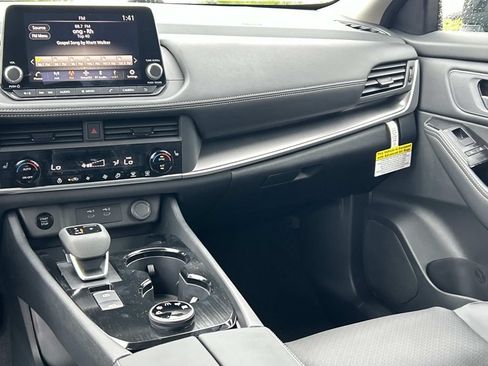 New 2026 Nissan Rogue Dark Armor AWD/4WD image 25