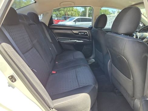Used 2018 Nissan Altima 2.5 SV FWD image 16