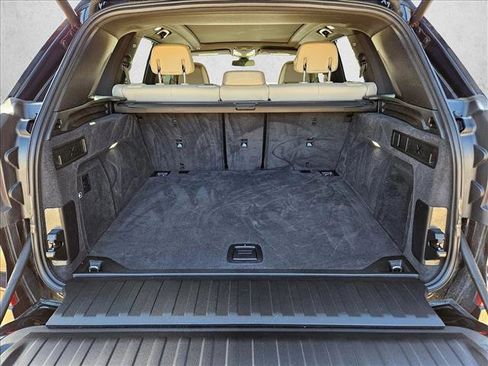 Used 2022 BMW X5 M50i w/ Executive Package image 6