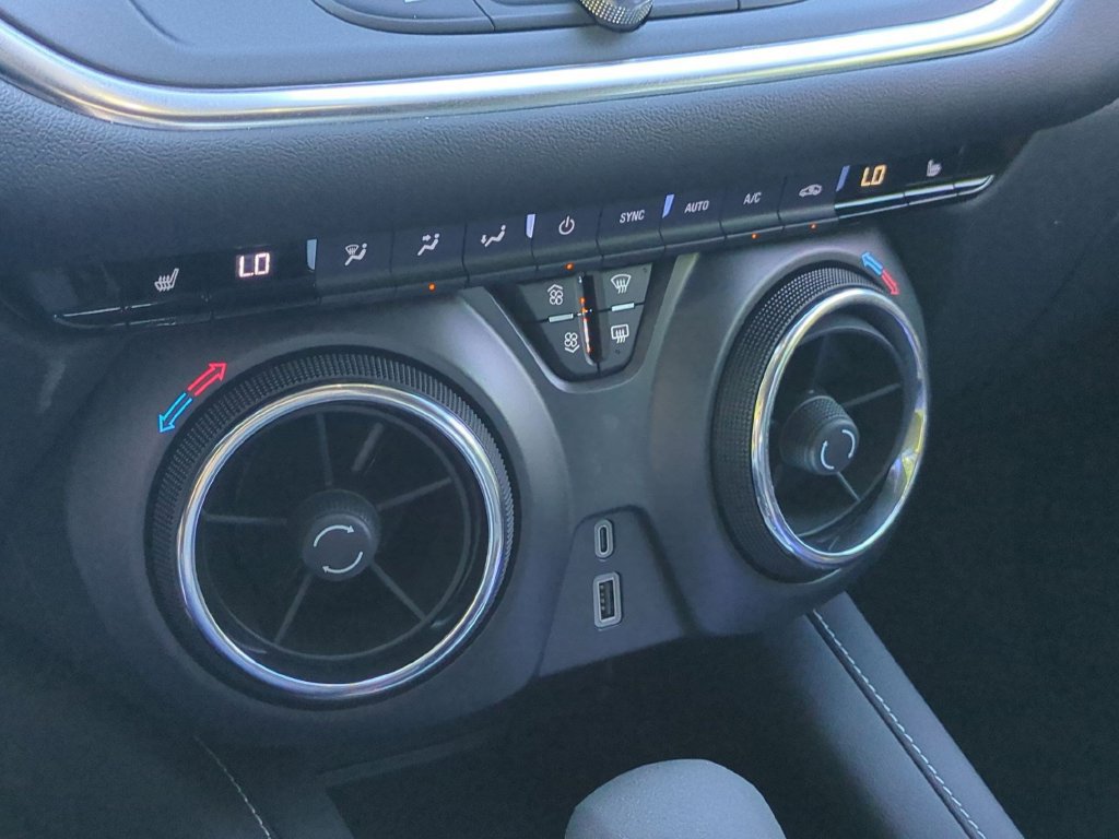 New 2026 Chevrolet Blazer LT w/ Midnight/Sport Edition FWD image 24
