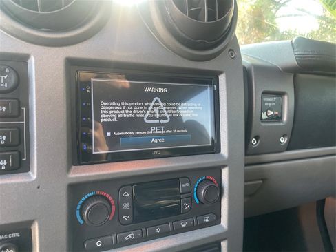 Used 2003 HUMMER H2 Sport Utility w/ Preferred Equipment Group image 64