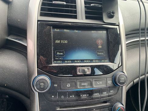 Used 2014 Chevrolet Malibu LT image 13