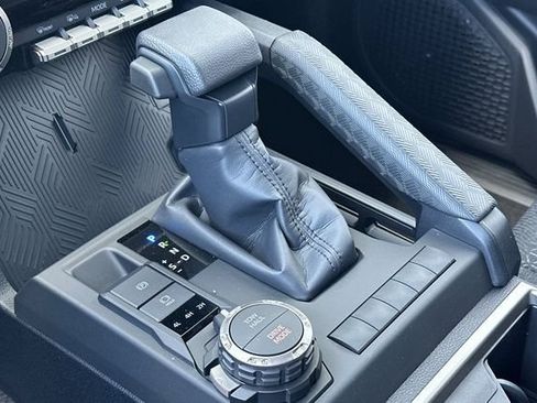 New 2026 Toyota 4Runner SR5 AWD/4WD image 22