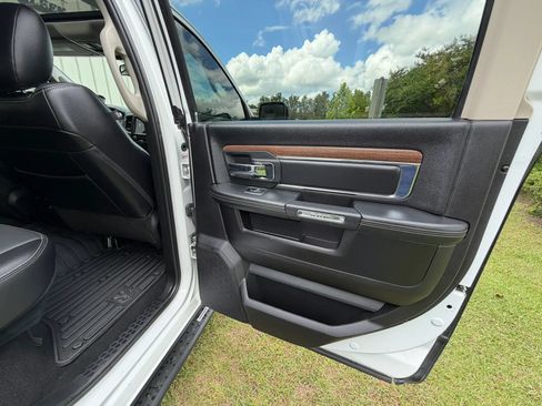 Used 2018 RAM 2500 Laramie w/ Sport Appearance Group AWD/4WD image 22