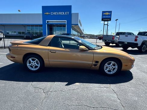 Used 1998 Pontiac Firebird Formula w/ Opt Pkg image 5