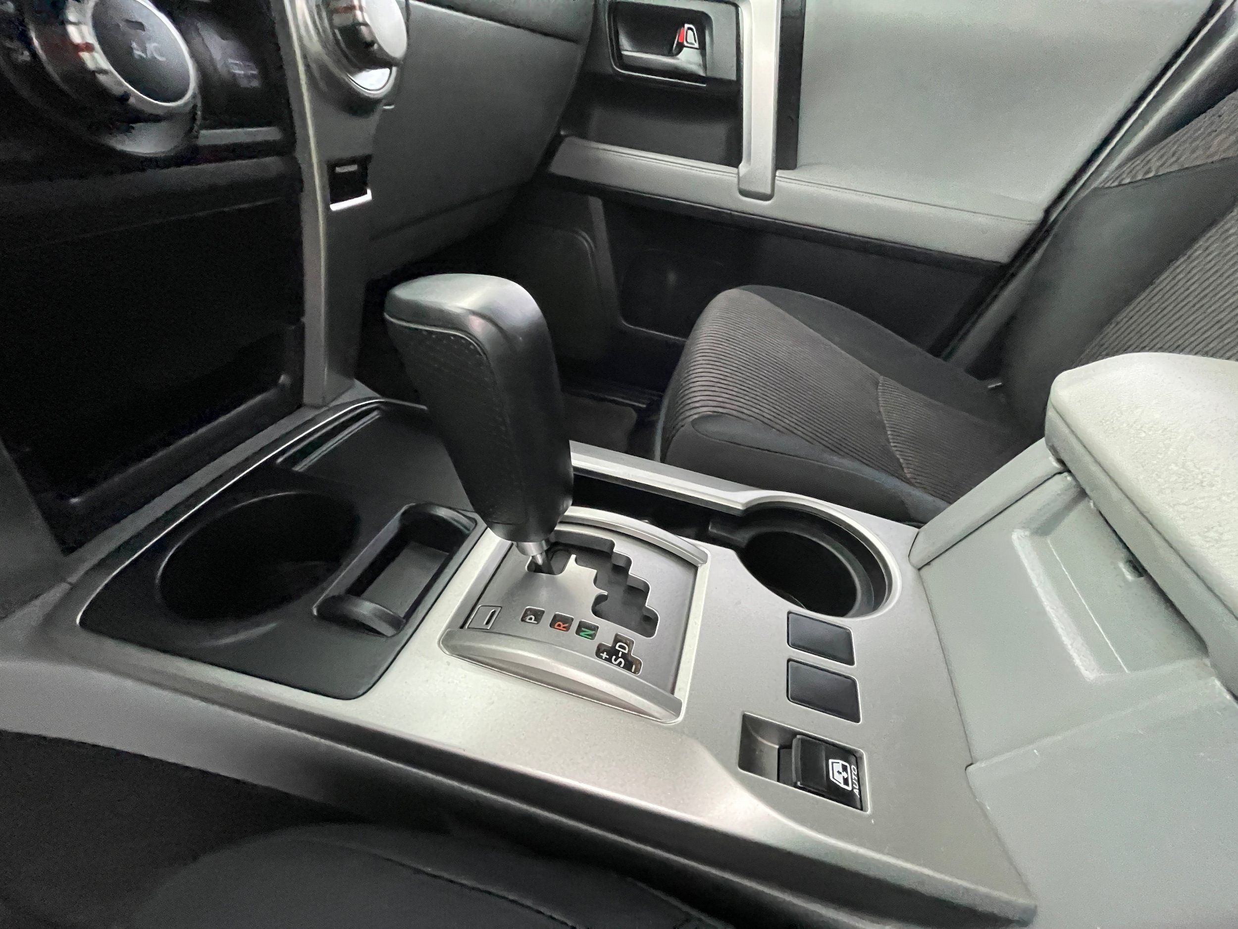 Used 2010 Toyota 4Runner SR5 RWD image 18