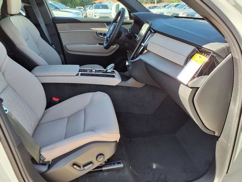 New 2026 Volvo XC90 T8 Core w/ Protection Package Premier image 11