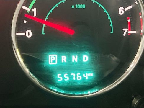 Used 2016 Jeep Wrangler Unlimited Sahara w/ Connectivity Group AWD/4WD image 23