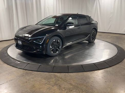 New 2025 Kia EV6 Wind image 4