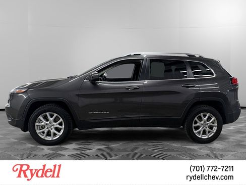Used 2014 Jeep Cherokee Latitude w/ Comfort/Convenience Group AWD/4WD image 2