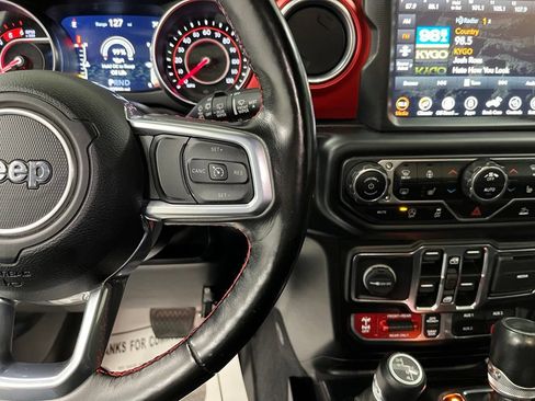 Used 2021 Jeep Wrangler Unlimited Rubicon AWD/4WD image 30