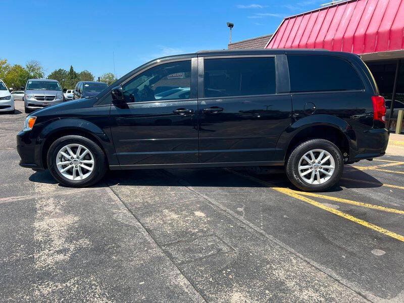 Used 2016 Dodge Grand Caravan SXT FWD image 6